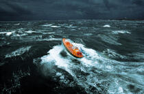 Ouessant Lifeboat (Brittany, 29). © Philip Plisson / Plisson La Trinité / AA00037 - Photo Galleries - Geomorphology