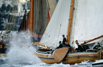 Dutch sprit for Brest 92. © Philip Plisson / Plisson La Trinité / AA00228 - Photo Galleries - Dutch Sprit-rigged boat