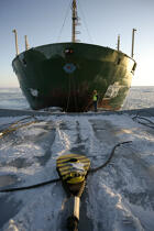 Icebreaker in the Baltic Sea. © Philip Plisson / Plisson La Trinité / AA09093 - Photo Galleries - Icebreaker