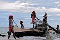 Ifaty - Madagascar. © Philip Plisson / Plisson La Trinité / AA14516 - Photo Galleries - Woman