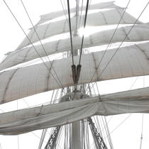 In the mast of Belem. © Philip Plisson / Plisson La Trinité / AA17794 - Photo Galleries - Tall ship / Sailing ship