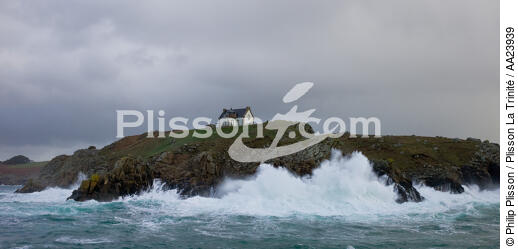 Millier point - © Philip Plisson / Plisson La Trinité / AA23939 - Photo Galleries - Milier Point