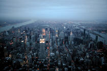 New York city by night © Philip Plisson / Plisson La Trinité / AA26120 - Photo Galleries - New York