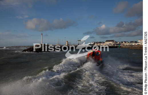 La Turballe - © Philip Plisson / Plisson La Trinité / AA27325 - Photo Galleries - Lifeboat