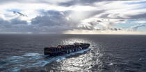 The container ship Marco Polo © Philip Plisson / Plisson La Trinité / AA35923 - Photo Galleries - Containership