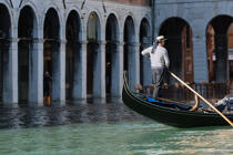 Acqua alta in Venice © Philip Plisson / Plisson La Trinité / AA37935 - Photo Galleries - Italy