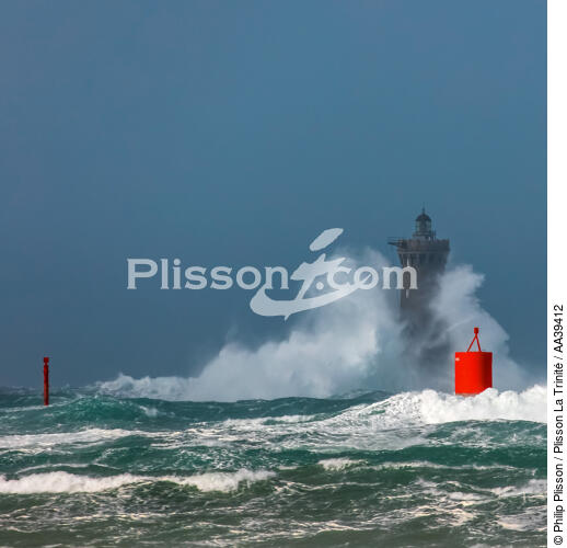 Le Four lighthouse, 2017 Zeus storm - © Philip Plisson / Plisson La Trinité / AA39412 - Photo Galleries - Weather